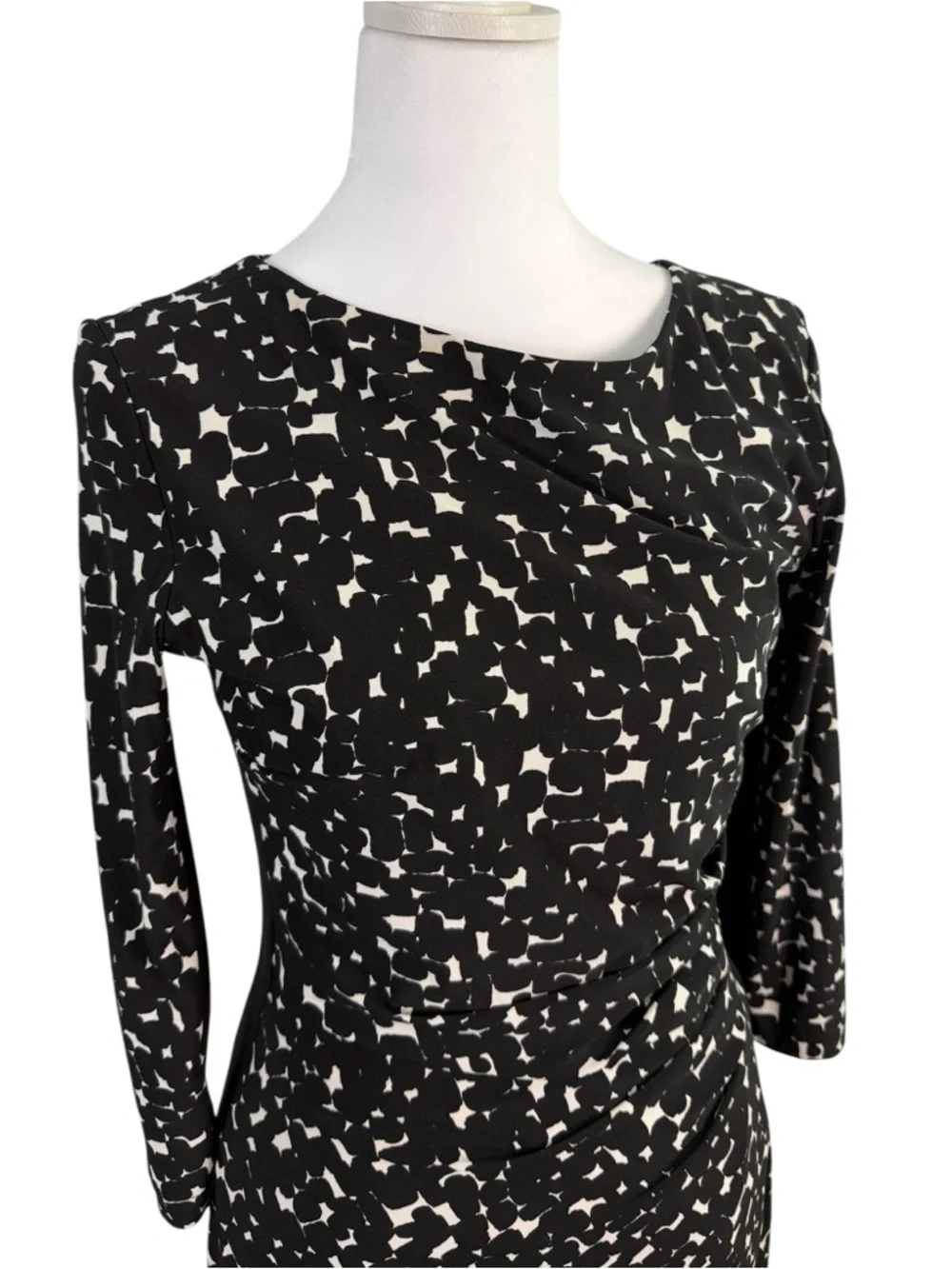 Anne Klein Black White Abstract Sheath Dress Small | Ruched Career Chic